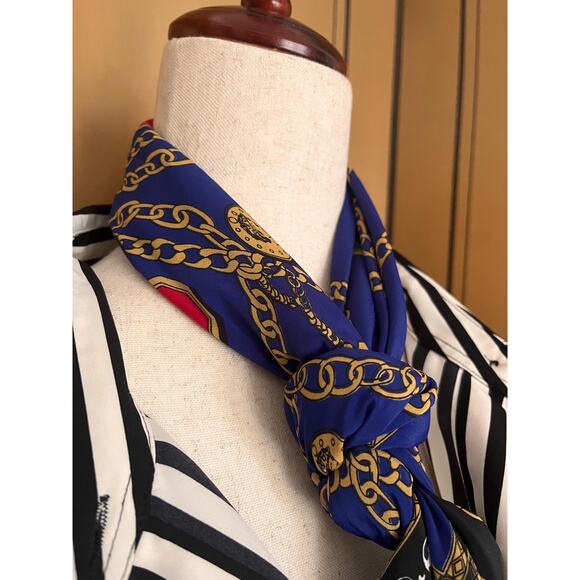 Vintage scarf with chain and jewelry print - Picture 5 of 6